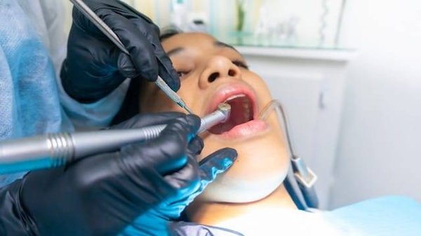 Découvrez les nouveaux traitements révolutionnaires pour soigner les caries