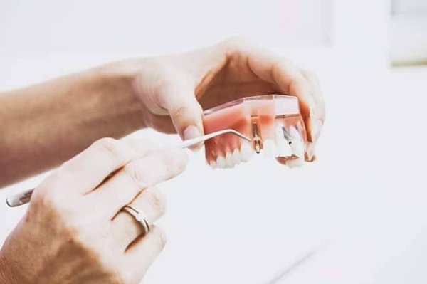 Zoom sur les Compétitions d'Orthodontie: Qui Sera le Meilleur Orthodontiste de l'Année?